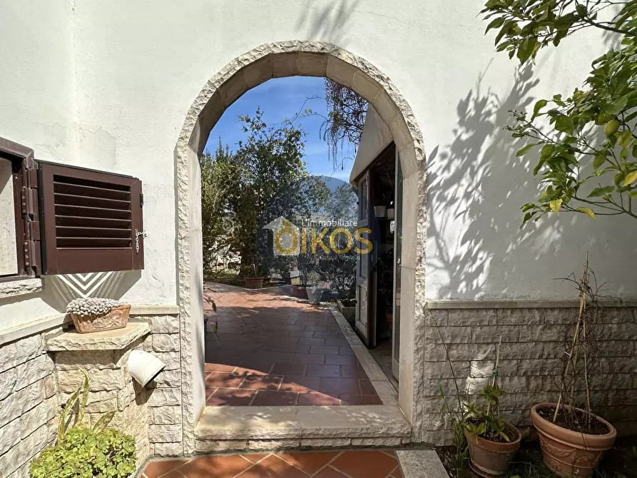 Immagine 23 di Villa in vendita  in Strada Comunale Scamardella a Castellana Grotte