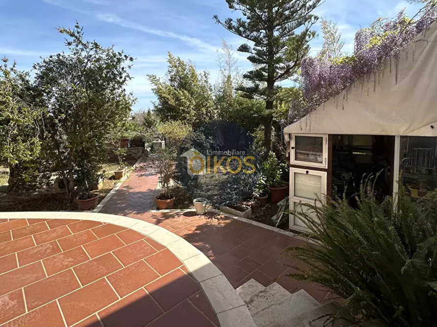 Immagine 30 di Villa in vendita  in Strada Comunale Scamardella a Castellana Grotte