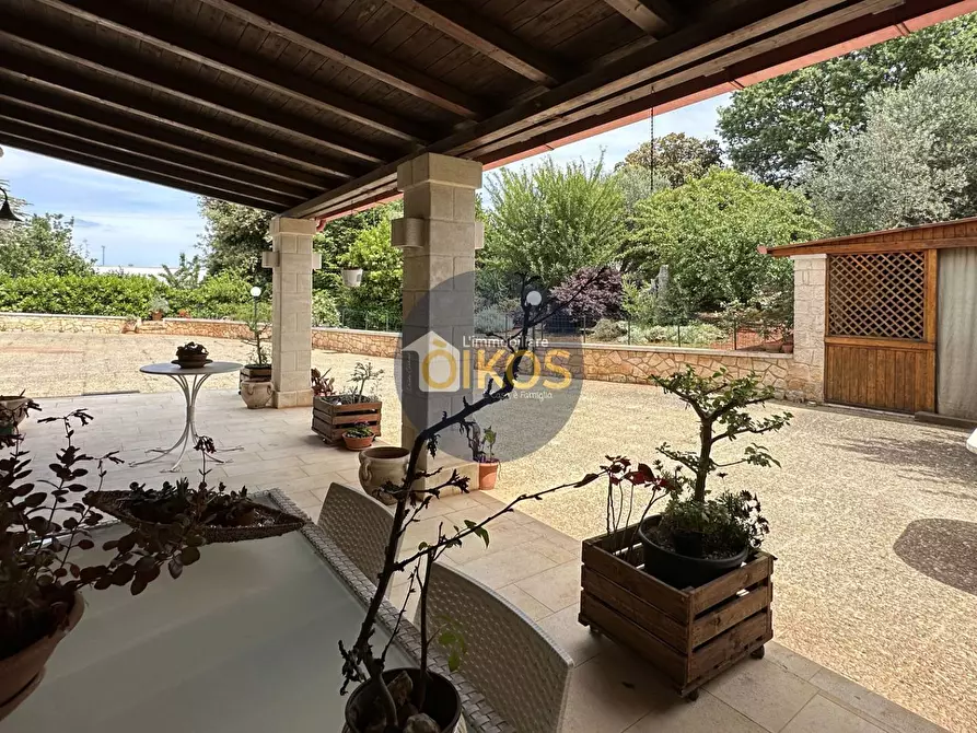 Immagine 21 di Villa in vendita  in Via Viale Del Bosco a Fasano