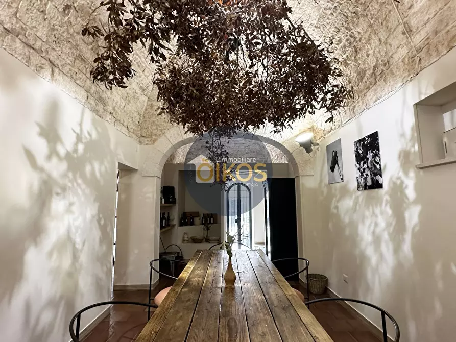 Immagine 20 di Locale commerciale in vendita  in Piazza Aldo Moro a Locorotondo