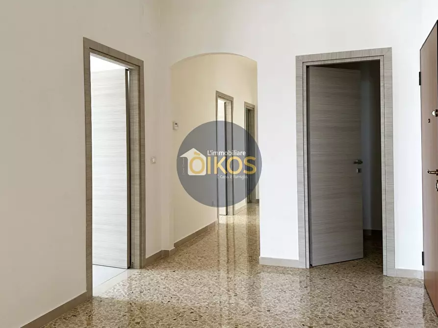 Immagine 12 di Attico in vendita  in via Bettino Ricasoli a Monopoli