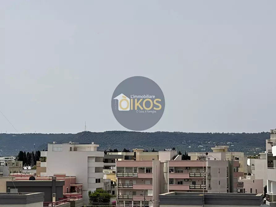 Immagine 27 di Attico in vendita  in via Bettino Ricasoli a Monopoli