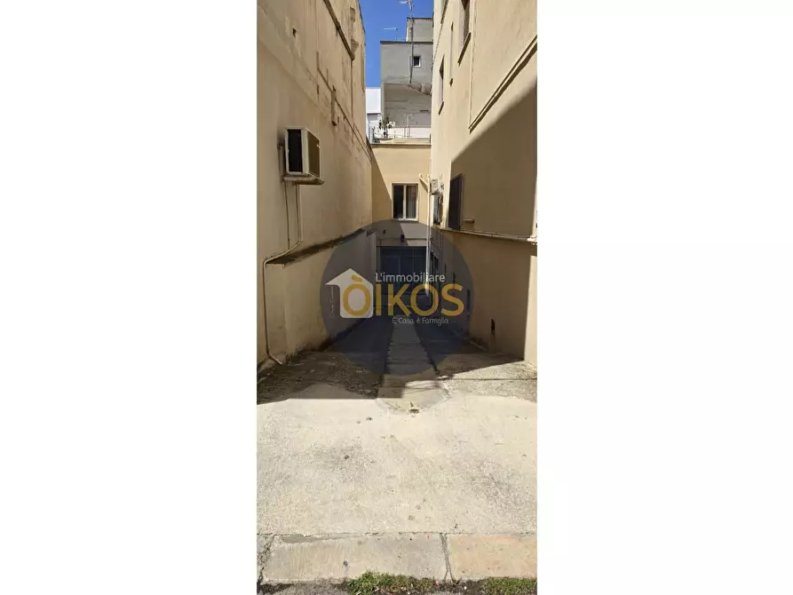 Immagine 5 di Box auto in vendita  in Via San Francesco d'Assisi a Monopoli