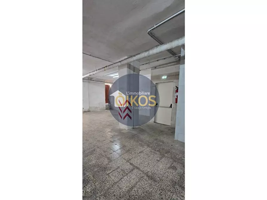 Immagine 10 di Box auto in vendita  in Via San Francesco d'Assisi a Monopoli