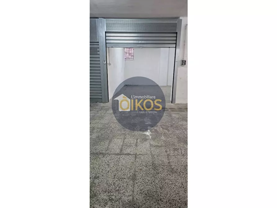 Immagine 21 di Box auto in vendita  in Via San Francesco d'Assisi a Monopoli