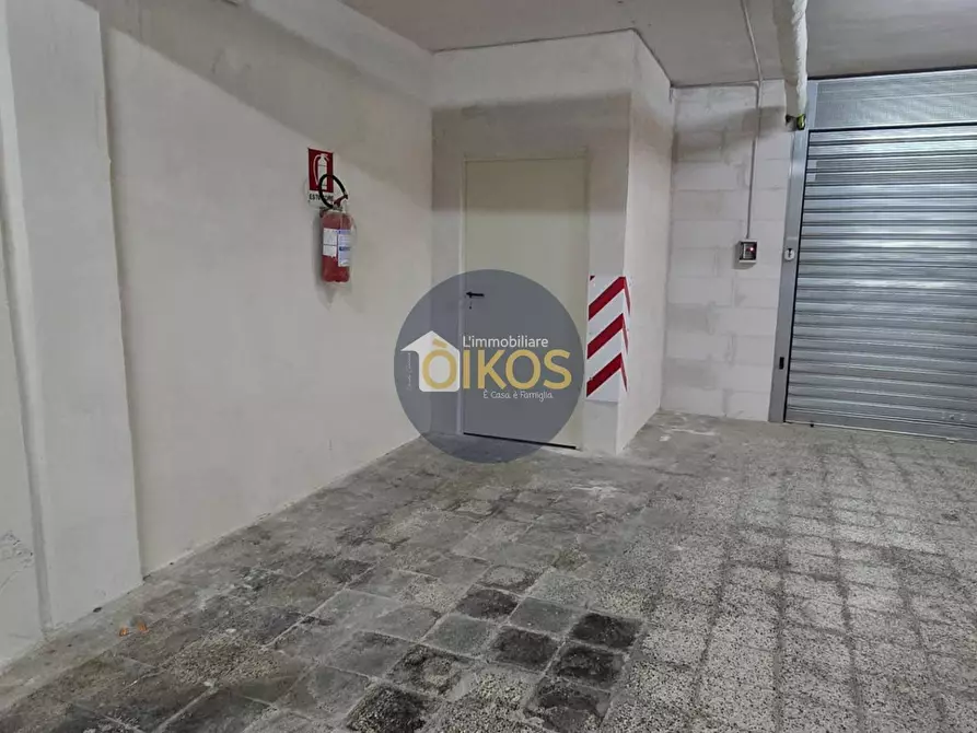 Immagine 25 di Box auto in vendita  in Via San Francesco d'Assisi a Monopoli
