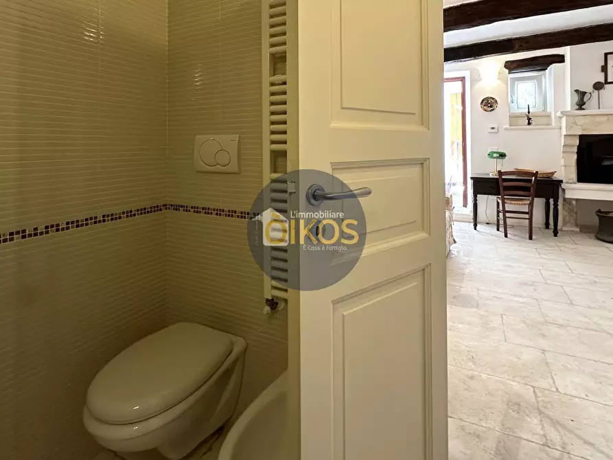 Immagine 26 di Rustico / casale in vendita  in Vico Ospedale a Martina Franca