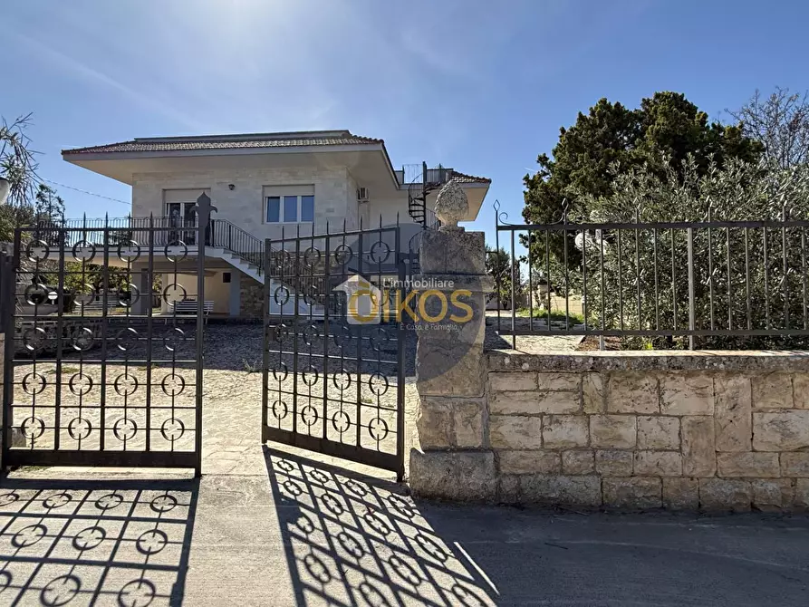 Immagine 1 di Villa in vendita  in Contrada Gorgofreddo a Monopoli