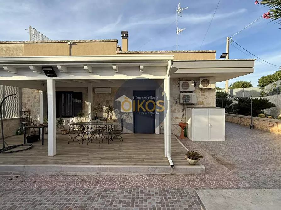 Immagine 1 di Villa in vendita  in Contrada Ciporrelli a Monopoli