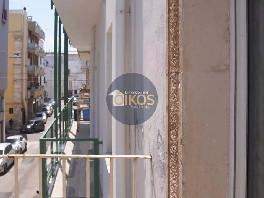 Immagine 21 di Appartamento in affitto  in Via dei Mille a Castellana Grotte