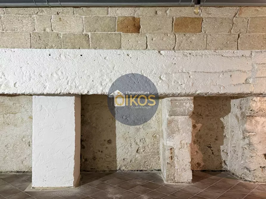 Immagine 23 di Locale commerciale in vendita  in Via Pompeo Sarnelli a Polignano A Mare