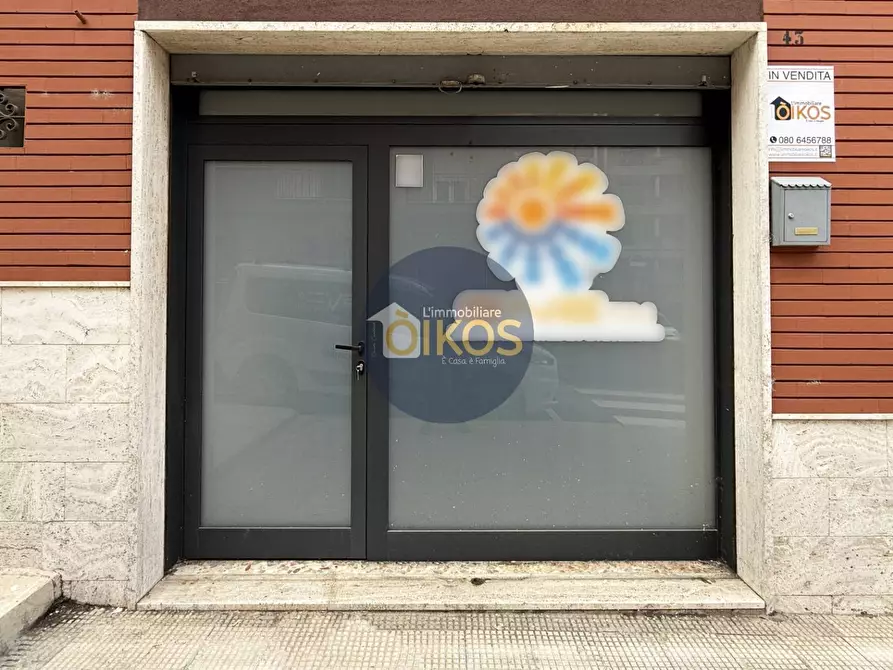 Immagine 2 di Locale commerciale in vendita  in Via Della Conciliazione a Putignano