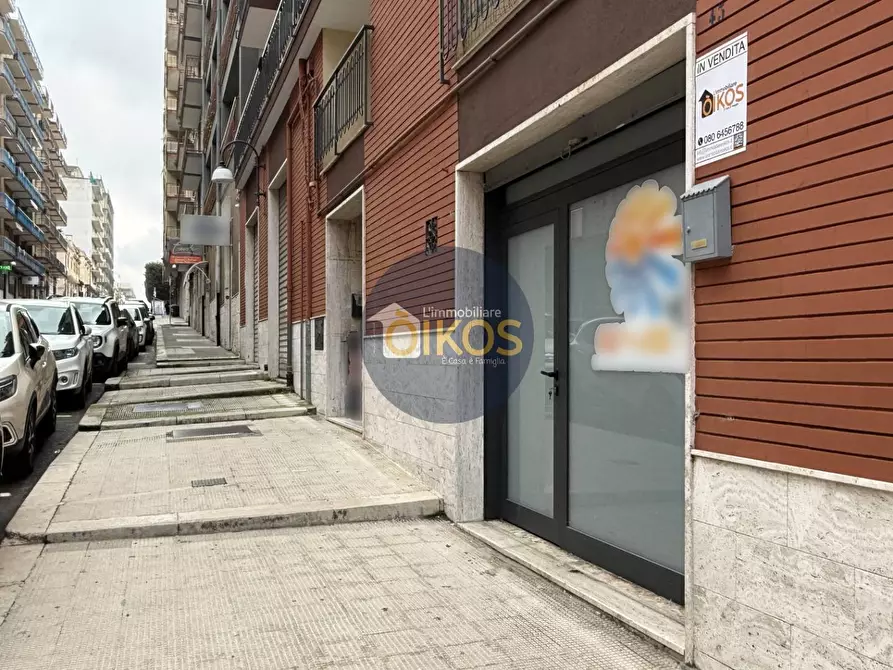 Immagine 4 di Locale commerciale in vendita  in Via Della Conciliazione a Putignano