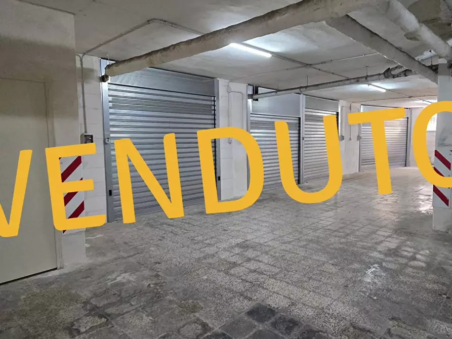 Immagine 1 di Box auto in vendita  in Via San Francesco d'Assisi a Monopoli