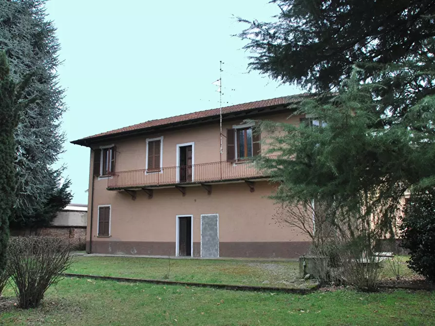 Immagine 1 di Casa indipendente in vendita  in VIA SANT'UMBERTO a Turbigo