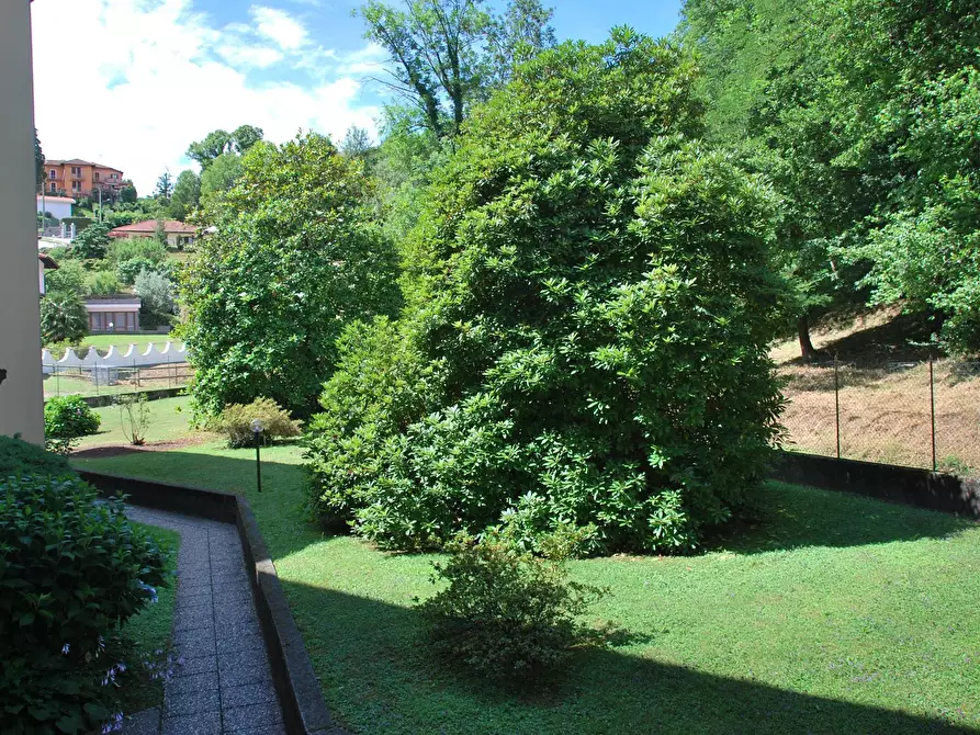 Immagine 25 di Appartamento in vendita  in via ANDLOVITZ a Laveno-Mombello