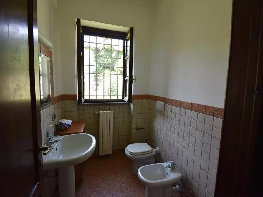 Immagine 17 di Locale commerciale in vendita  in TICINO a Cameri