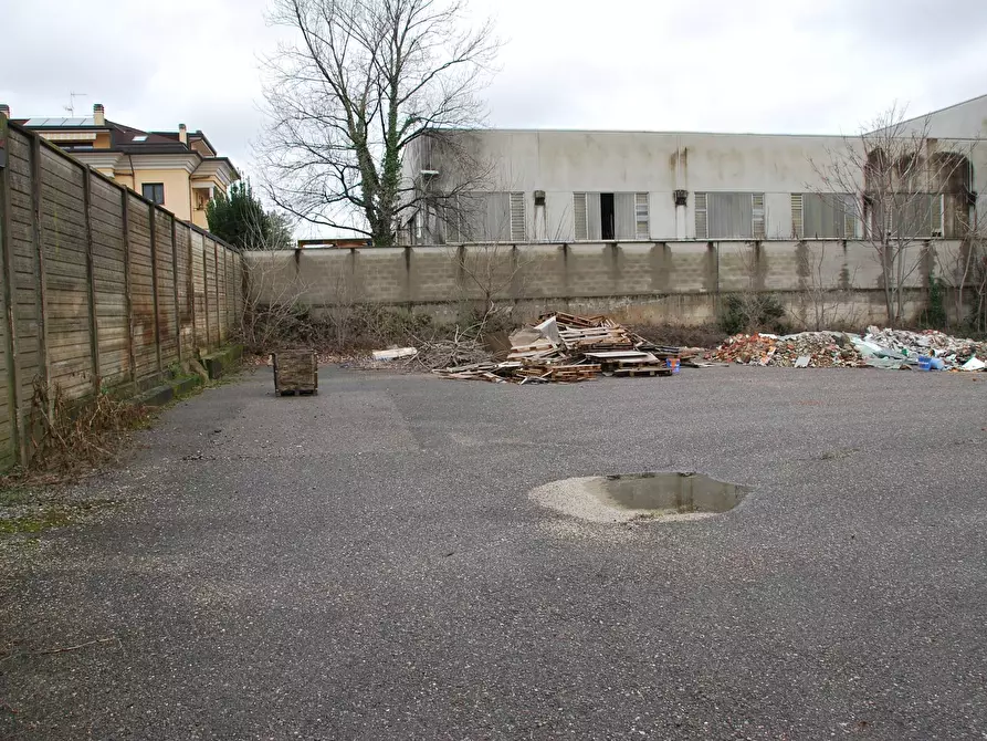 Immagine 4 di Capannone industriale in vendita  in via NOVARA a Legnano