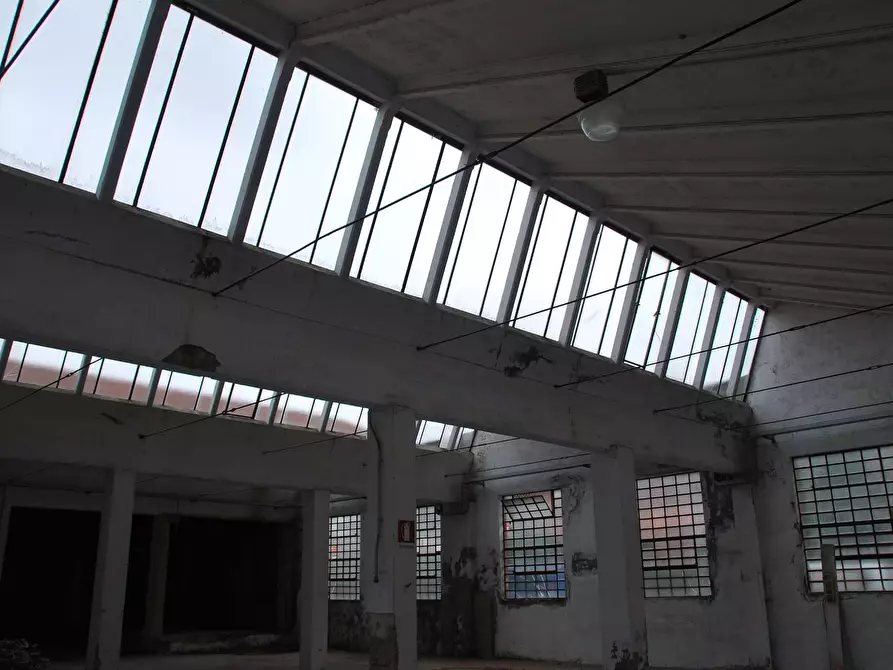 Immagine 13 di Capannone industriale in vendita  in via NOVARA a Legnano