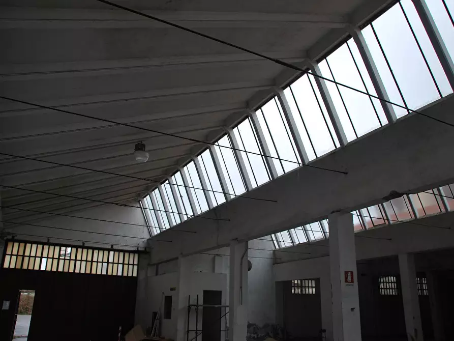 Immagine 14 di Capannone industriale in vendita  in via NOVARA a Legnano