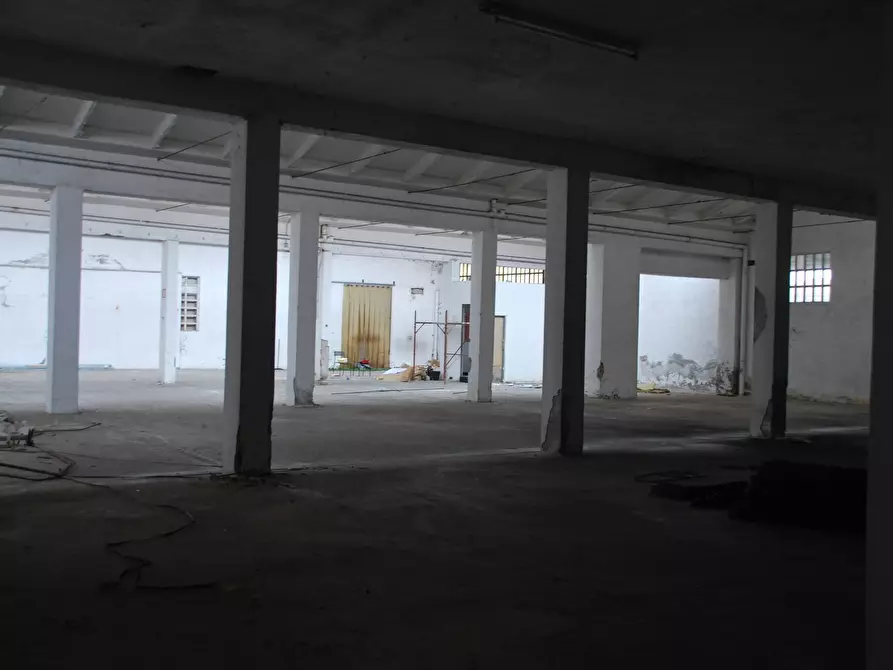 Immagine 16 di Capannone industriale in vendita  in via NOVARA a Legnano