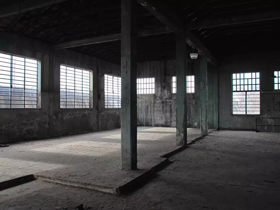 Immagine 17 di Capannone industriale in vendita  in via NOVARA a Legnano