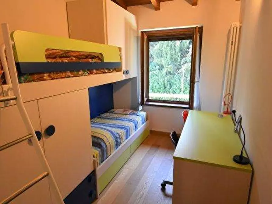 Immagine 20 di Appartamento in vendita  in VIA AL MORO a Leggiuno