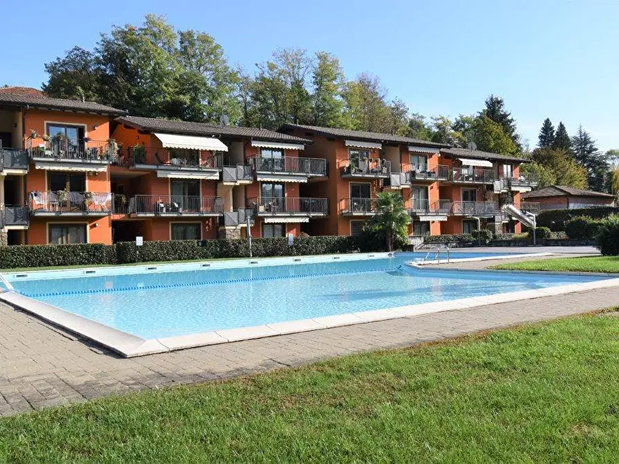 Immagine 25 di Appartamento in vendita  in VIA AL MORO a Leggiuno