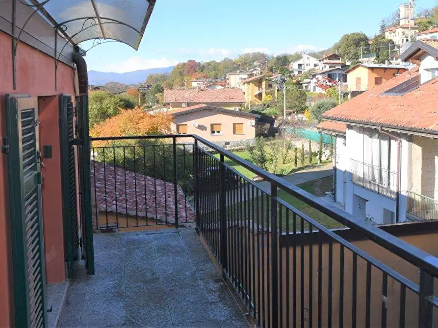 Immagine 29 di Appartamento in vendita  in VIA AL MORO a Leggiuno