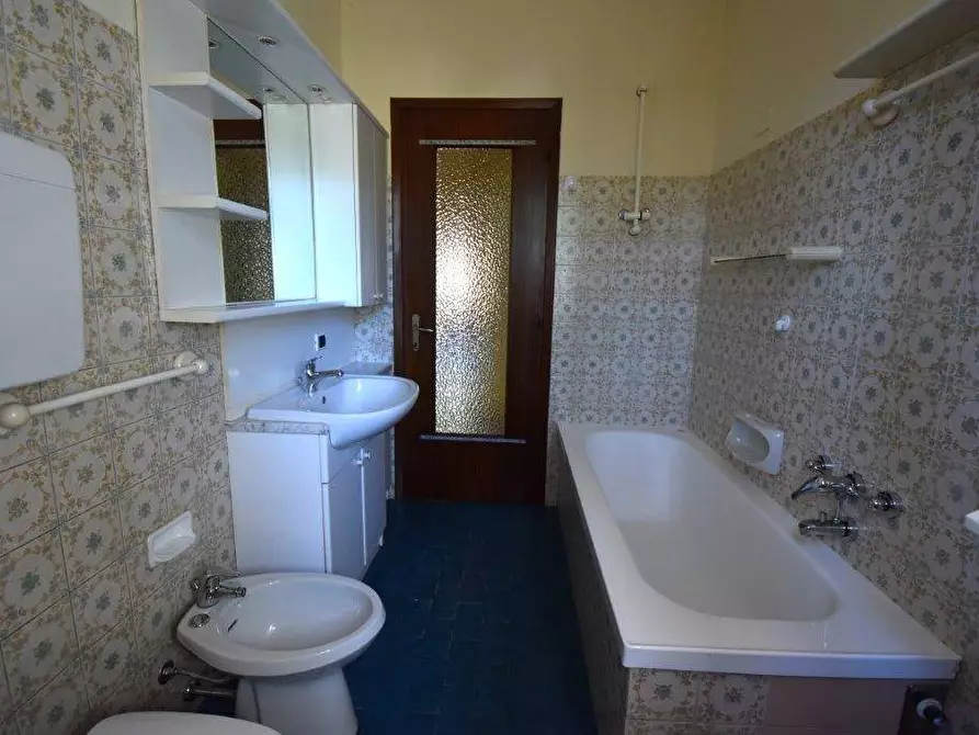 Immagine 21 di Appartamento in vendita  in battaglia san martino a Cuveglio