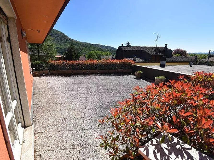 Immagine 22 di Appartamento in vendita  in battaglia san martino a Cuveglio