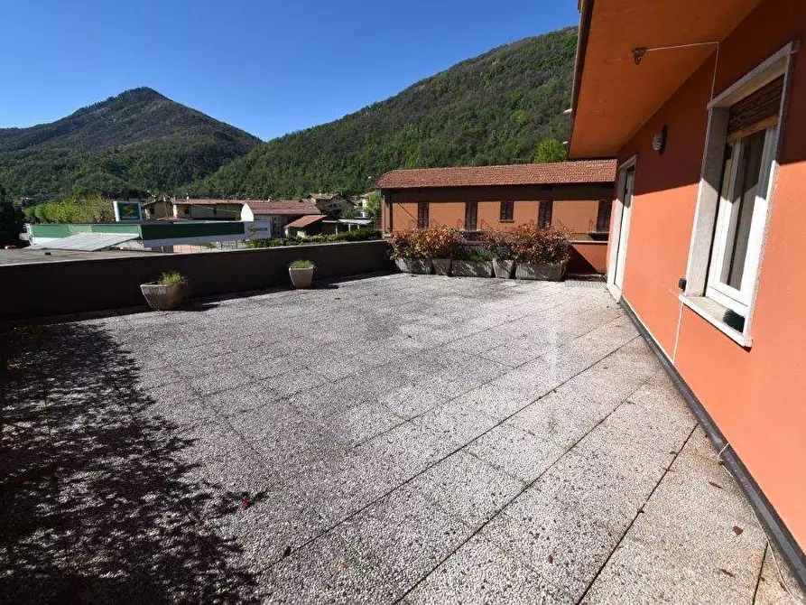 Immagine 26 di Appartamento in vendita  in battaglia san martino a Cuveglio