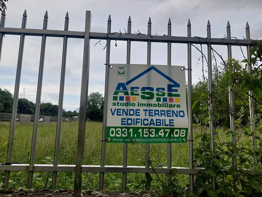 Immagine 6 di Terreno residenziale in vendita  in via Pace angolo via Novara a Legnano
