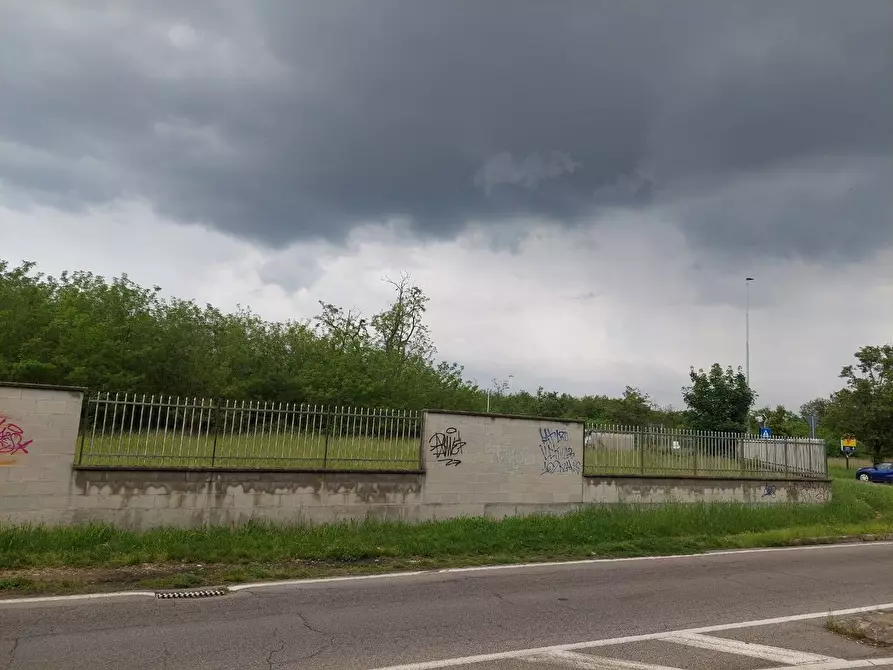 Immagine 20 di Terreno residenziale in vendita  in via Pace angolo via Novara a Legnano