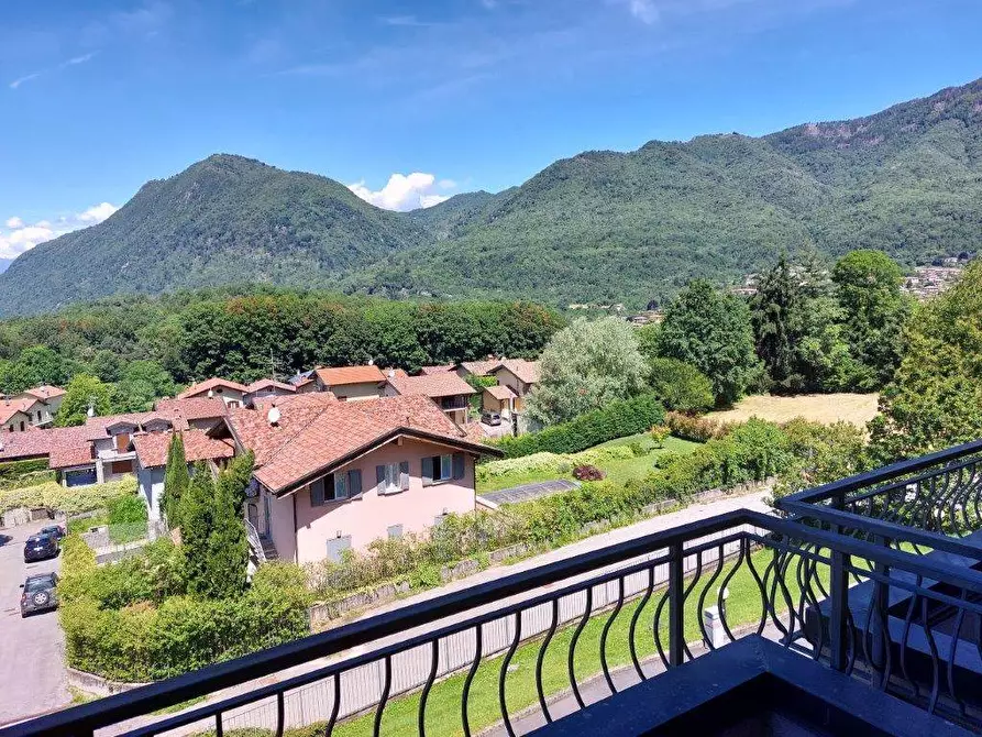 Immagine 21 di Appartamento in vendita  in via PASUBIO a Gemonio