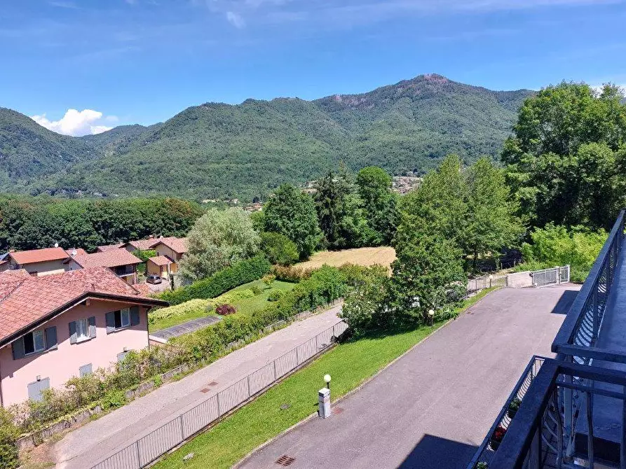 Immagine 23 di Appartamento in vendita  in via PASUBIO a Gemonio