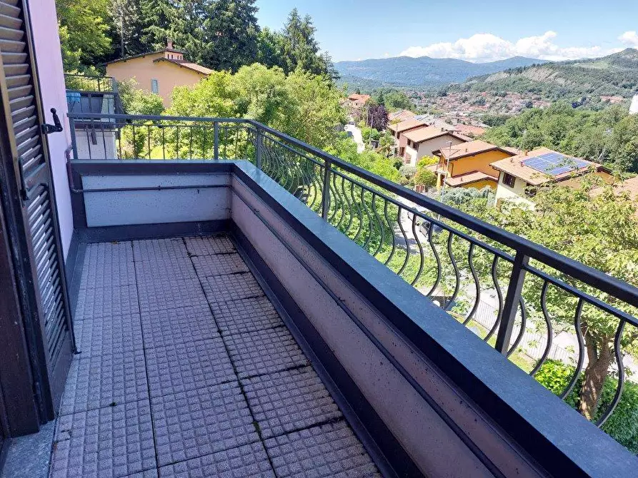 Immagine 24 di Appartamento in vendita  in via PASUBIO a Gemonio