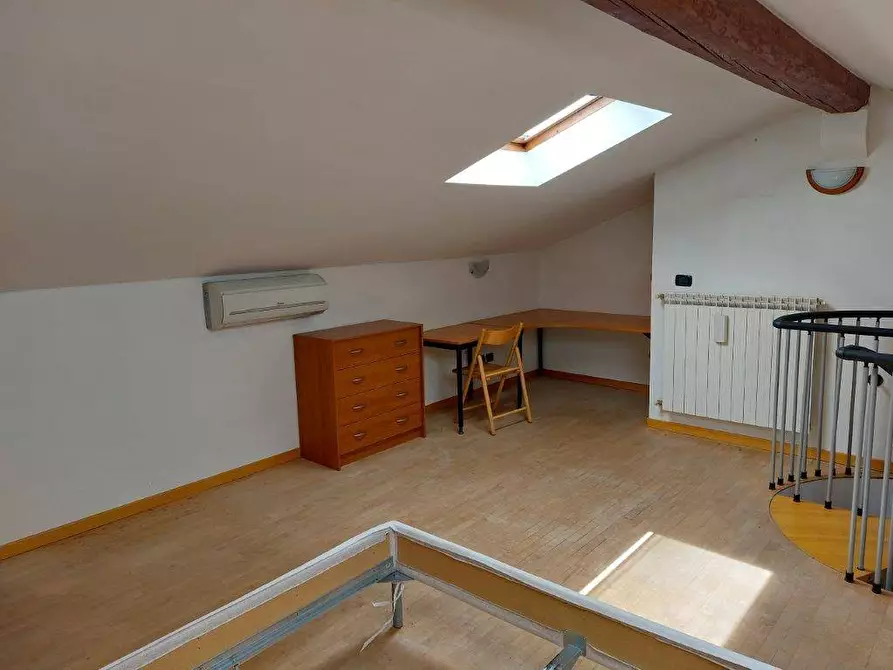 Immagine 28 di Appartamento in vendita  in via PASUBIO a Gemonio