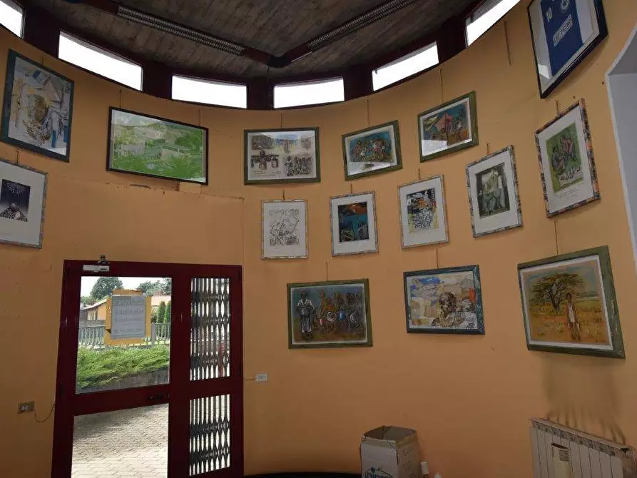 Immagine 14 di Locale commerciale in vendita  in via VILLORESI a Turbigo