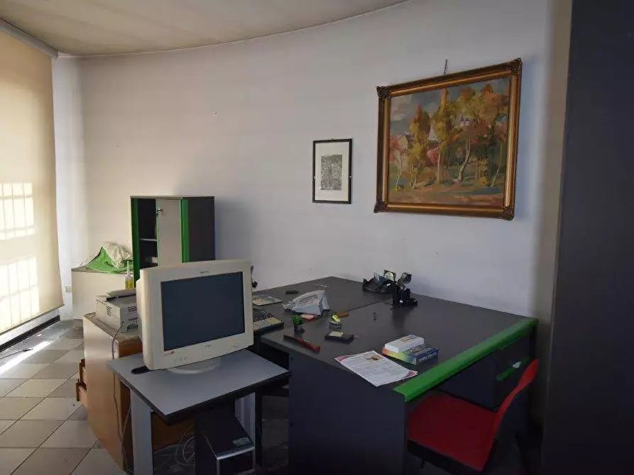 Immagine 18 di Locale commerciale in vendita  in via VILLORESI a Turbigo