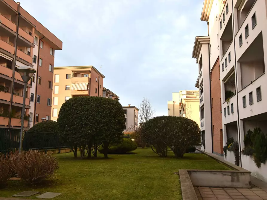Immagine 23 di Appartamento in vendita  in VIA ABRUZZI a Legnano
