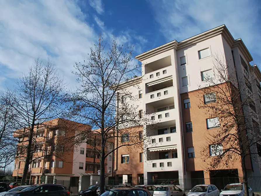 Immagine 25 di Appartamento in vendita  in VIA ABRUZZI a Legnano