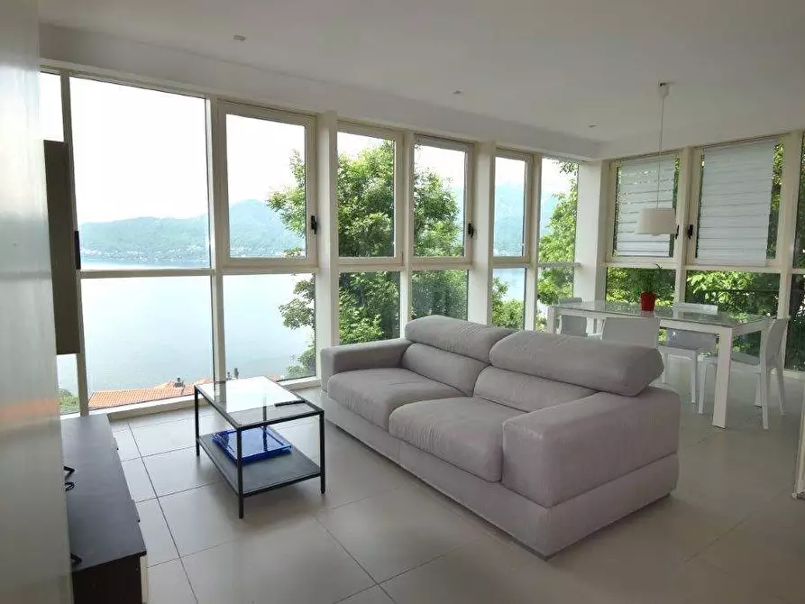 Immagine 27 di Appartamento in vendita  in VIA GERMIGNAGA a Luino