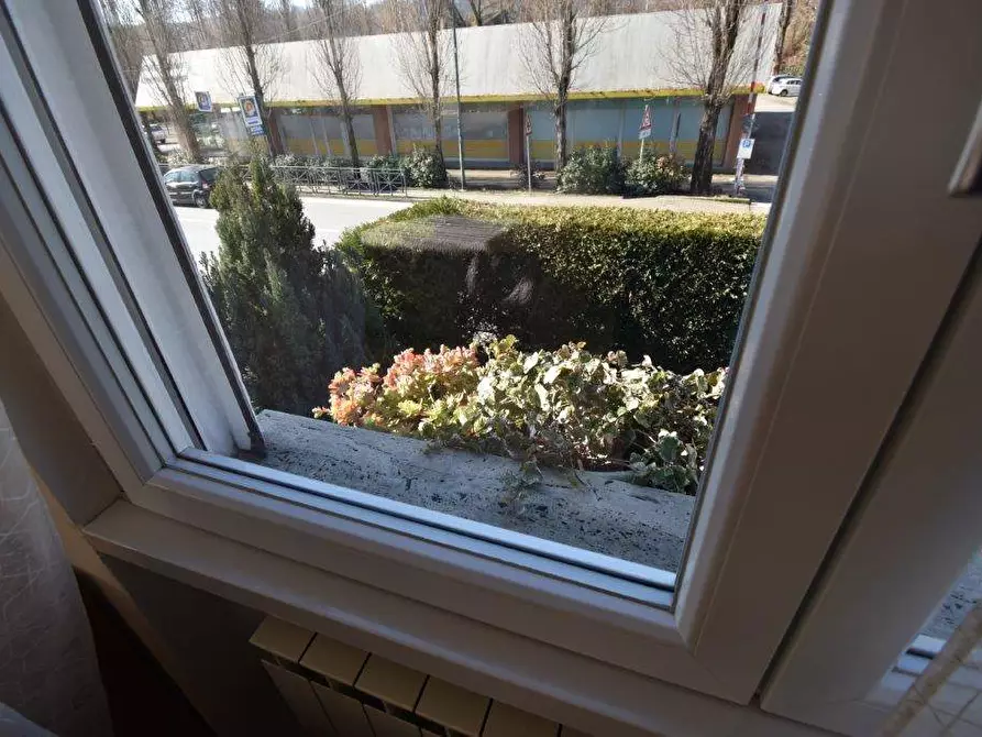 Immagine 22 di Appartamento in vendita  in via Milano a Arona