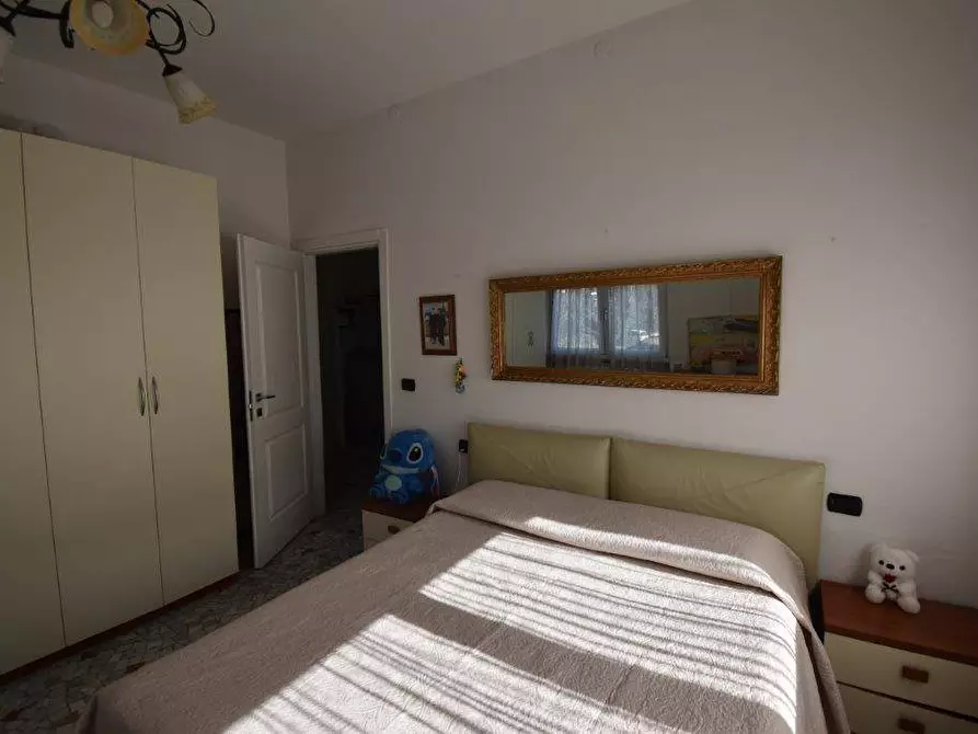 Immagine 24 di Appartamento in vendita  in via Milano a Arona