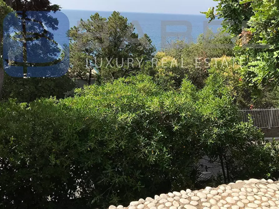 Immagine 8 di Villa in vendita  in Via del Faro a San Felice Circeo