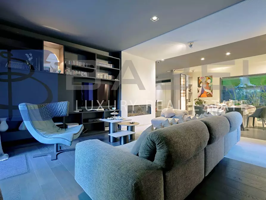 Immagine 15 di Villa in vendita  in Clivo Delle Mura Vaticane a Roma