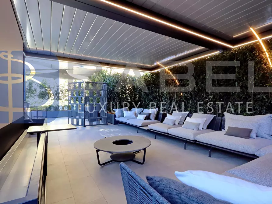 Immagine 30 di Villa in vendita  in Clivo Delle Mura Vaticane a Roma