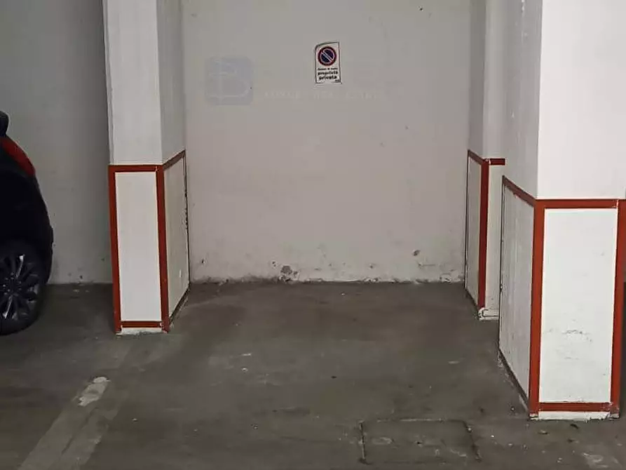 Immagine 6 di Box auto in affitto  in Via Quirino Roscioni a Roma