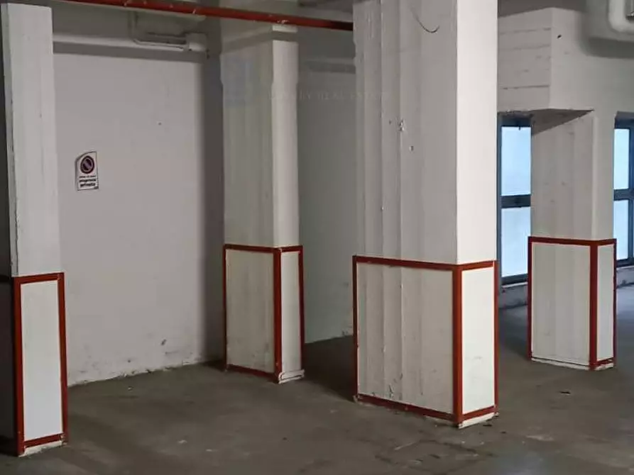 Immagine 3 di Box auto in affitto  in Via Quirino Roscioni a Roma